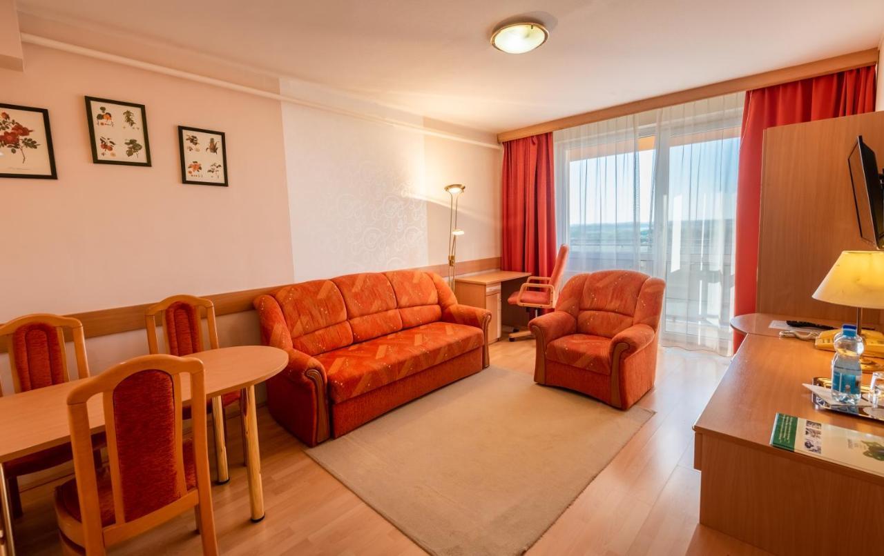 Baratsag Hotel 3*